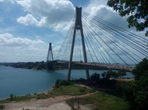Jembatan Barelang dilihat dari Senandung Melayu.