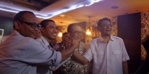 Ketua DPW PKS DKI Syakir Purnomo dan Ketua DPD Partai Gerindra Mohamad Taufik dalam penjajakan koalisi untuk Pilkada DKI 2017.  (foto kompas.com)