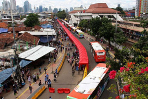 Penataan Ulang PKL Tanah Abang (foto : Kompas)